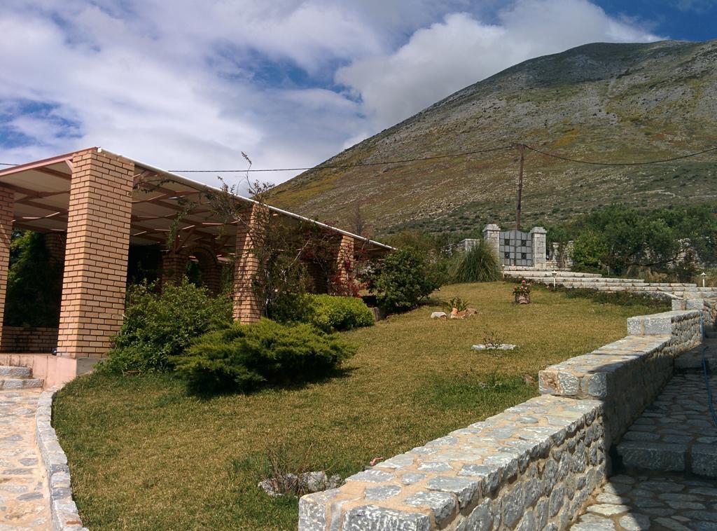 Sophia Mina Green Villa Rom bilde